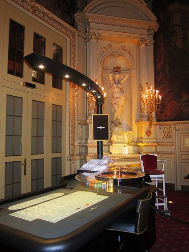 Une table de jeu de la Salle Florentine.